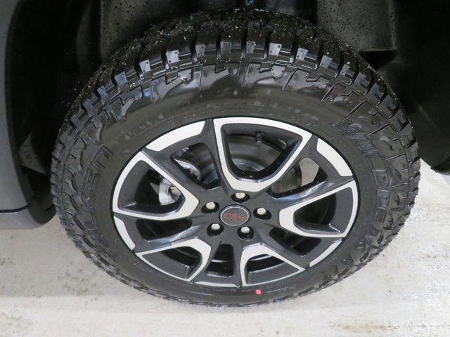 new 2026 Jeep Compass car, priced at $33,410