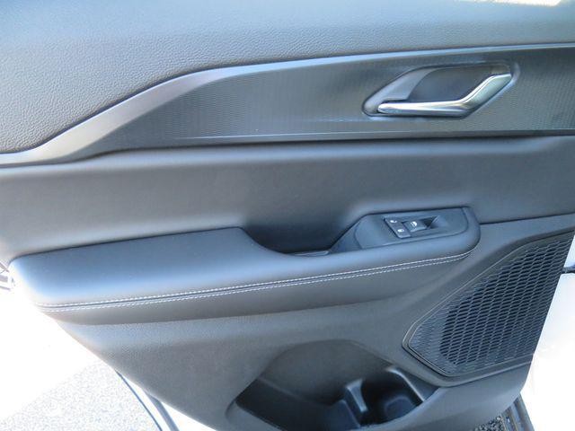 new 2025 Jeep Grand Cherokee car, priced at $40,863