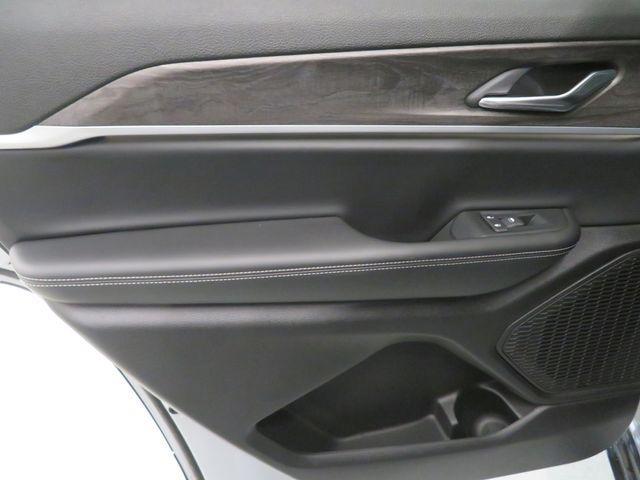 new 2025 Jeep Grand Cherokee L car, priced at $43,394