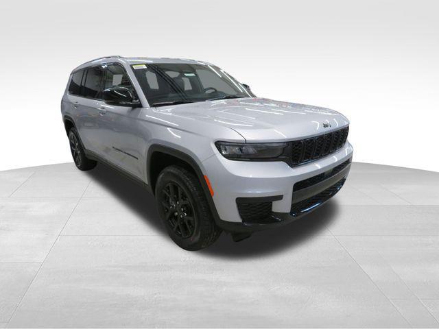 new 2025 Jeep Grand Cherokee L car, priced at $44,394
