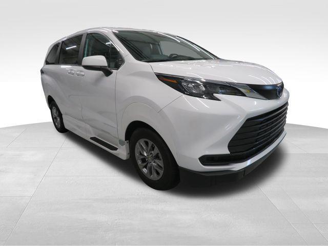used 2024 Toyota Sienna car, priced at $78,893