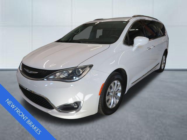 used 2017 Chrysler Pacifica car, priced at $14,888