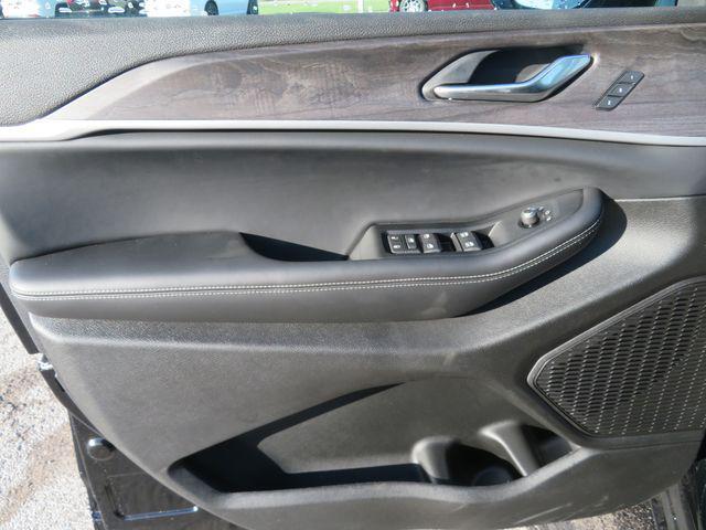 new 2025 Jeep Grand Cherokee car, priced at $44,804