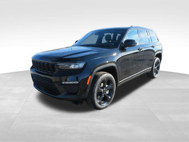 new 2025 Jeep Grand Cherokee car, priced at $44,804