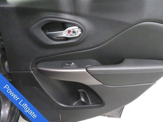 used 2022 Jeep Cherokee car, priced at $20,367