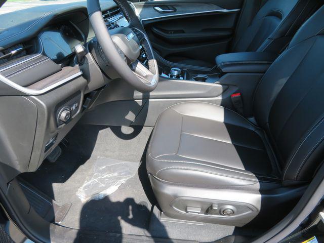 new 2025 Jeep Grand Cherokee car, priced at $42,355