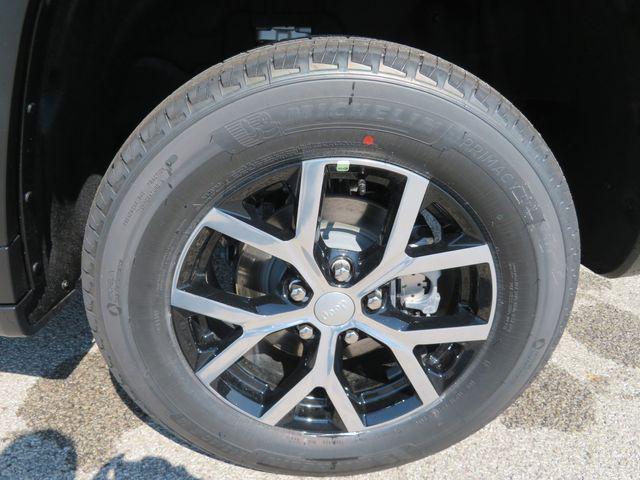 new 2025 Jeep Grand Cherokee car, priced at $42,355