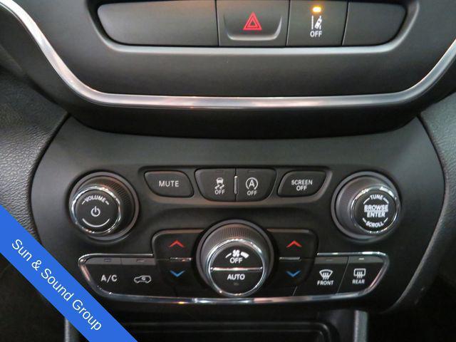 used 2022 Jeep Cherokee car, priced at $22,843