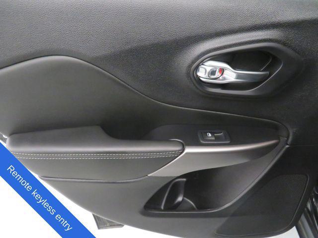 used 2022 Jeep Cherokee car, priced at $22,843