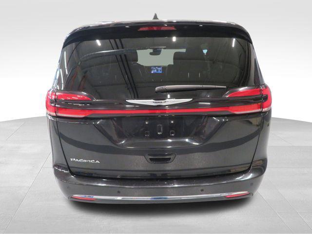 used 2021 Chrysler Pacifica car, priced at $22,218