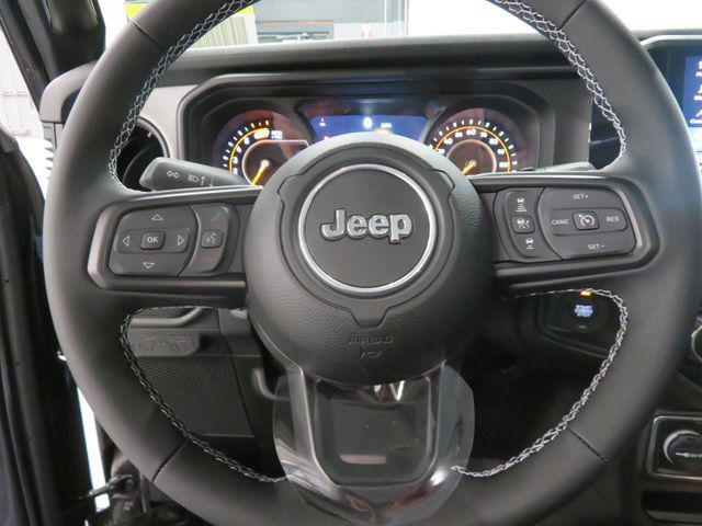 new 2025 Jeep Wrangler car, priced at $44,587