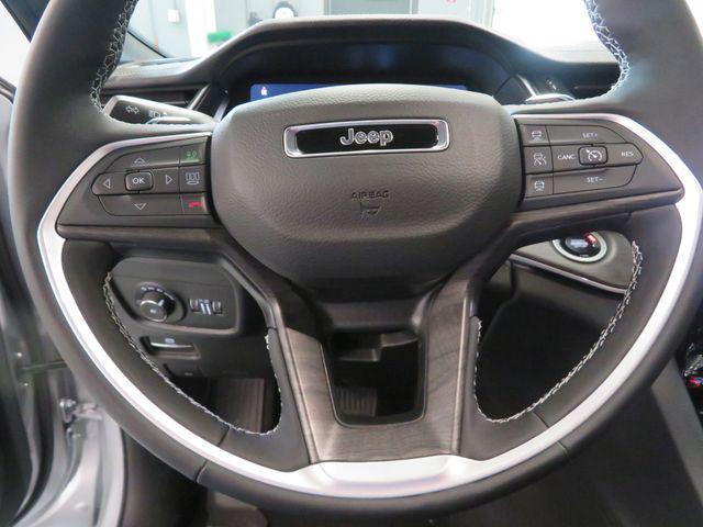 new 2025 Jeep Grand Cherokee car, priced at $39,056