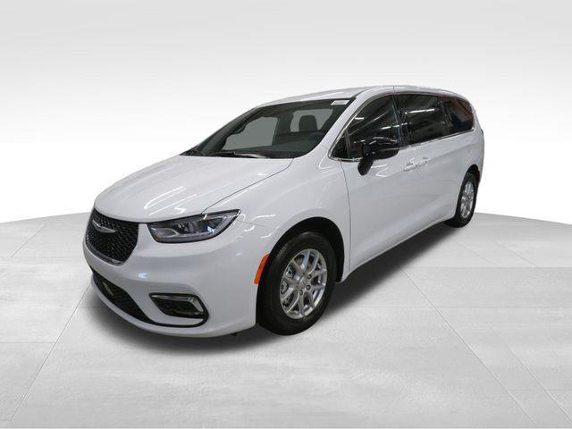 new 2026 Chrysler Pacifica car, priced at $40,611