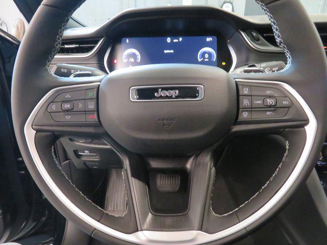 new 2025 Jeep Grand Cherokee car, priced at $41,317