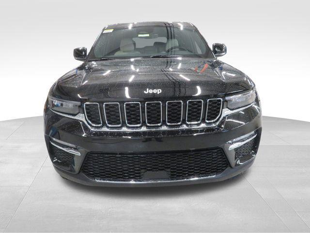 new 2025 Jeep Grand Cherokee car, priced at $41,916