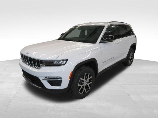 new 2024 Jeep Grand Cherokee car, priced at $44,700