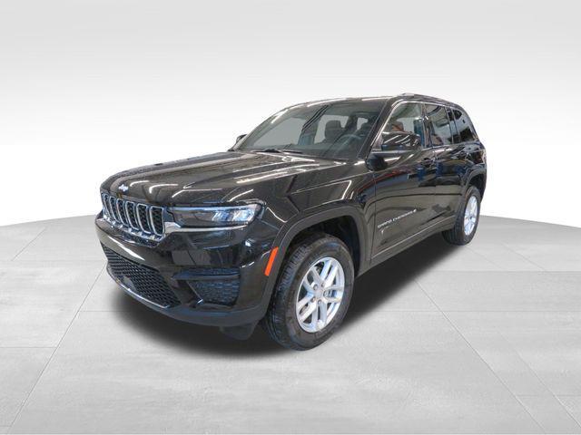 new 2025 Jeep Grand Cherokee car, priced at $37,067