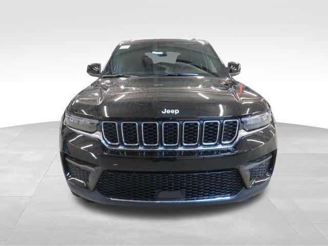 new 2025 Jeep Grand Cherokee car, priced at $37,067