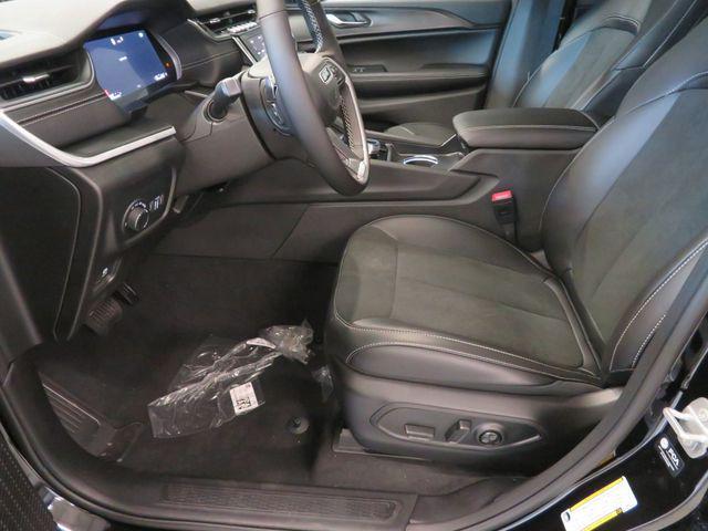 new 2025 Jeep Grand Cherokee L car, priced at $45,217