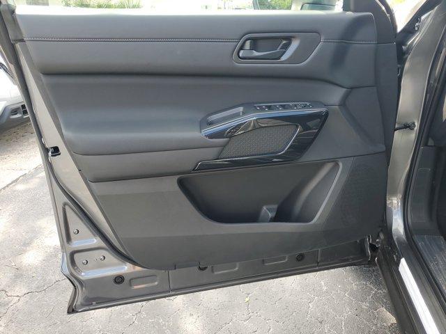 new 2025 Nissan Pathfinder car, priced at $38,205