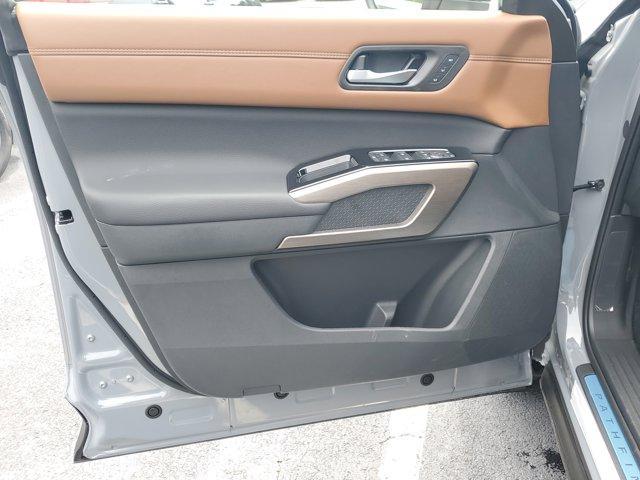 new 2025 Nissan Pathfinder car, priced at $47,851