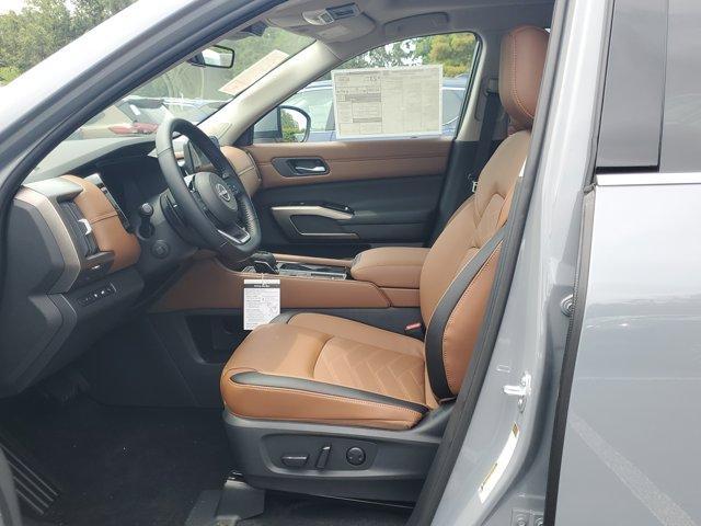 new 2025 Nissan Pathfinder car, priced at $47,851