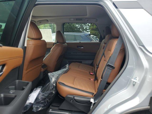 new 2025 Nissan Pathfinder car, priced at $47,851