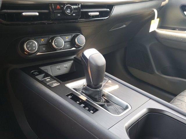 new 2025 Nissan Kicks car, priced at $24,626