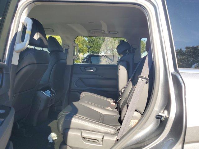 new 2026 Nissan Armada car, priced at $62,015