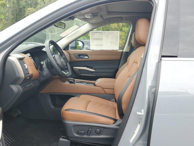 new 2025 Nissan Pathfinder car, priced at $48,341