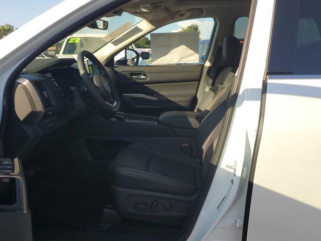 new 2025 Nissan Pathfinder car, priced at $47,851