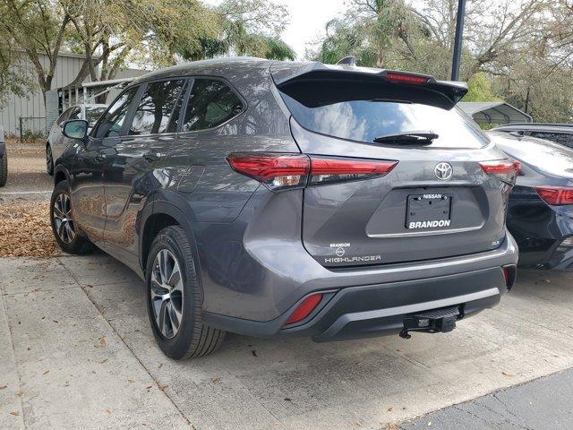 used 2023 Toyota Highlander car, priced at $36,899