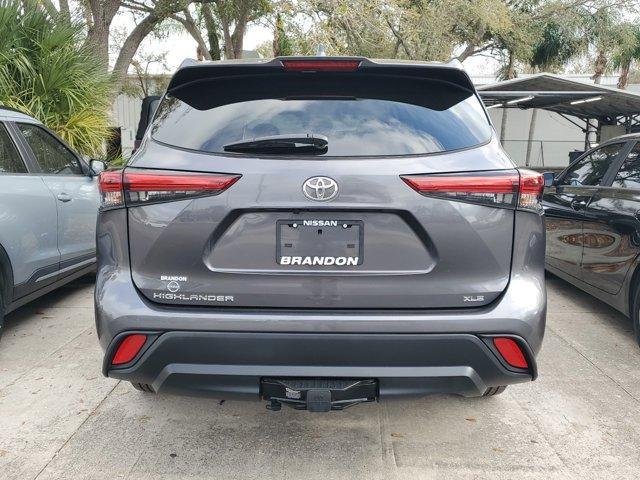 used 2023 Toyota Highlander car, priced at $36,899