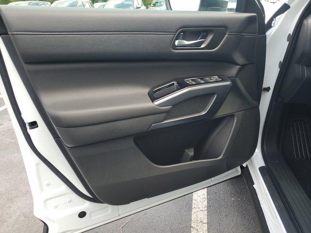 new 2025 Nissan Pathfinder car, priced at $44,942