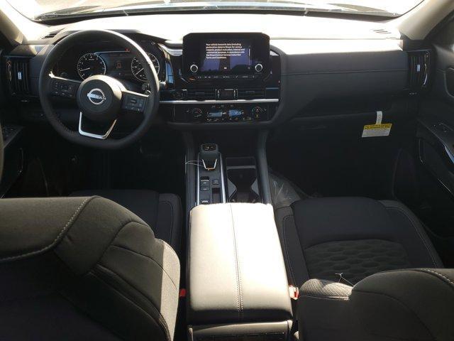 new 2025 Nissan Pathfinder car, priced at $40,286