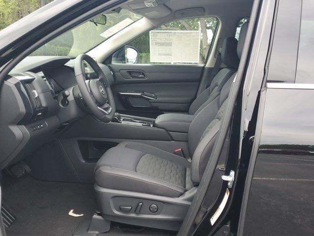 new 2025 Nissan Pathfinder car, priced at $40,580