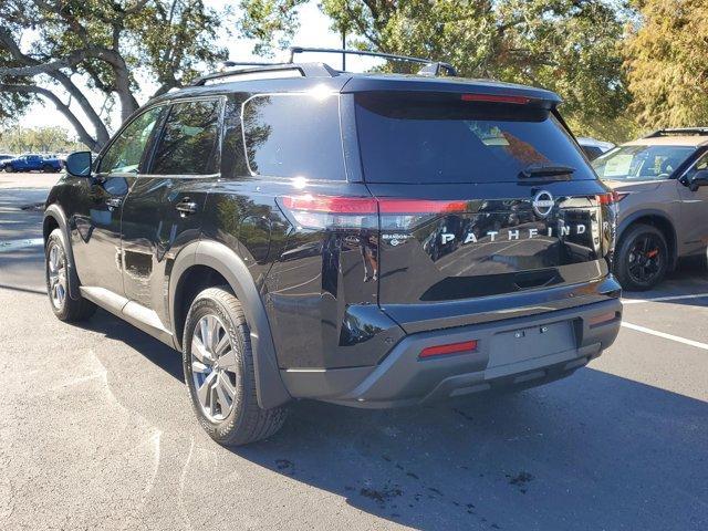 new 2025 Nissan Pathfinder car, priced at $39,607