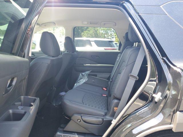 new 2025 Nissan Pathfinder car, priced at $40,580