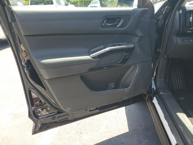 new 2025 Nissan Pathfinder car, priced at $40,580