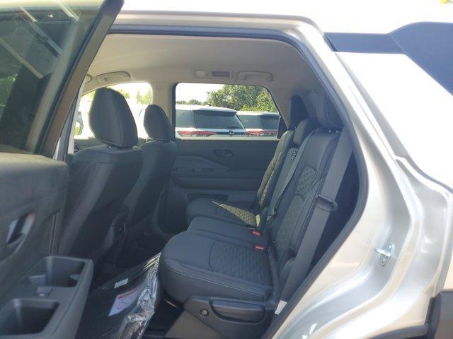 new 2025 Nissan Pathfinder car, priced at $35,100