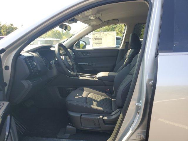 new 2025 Nissan Pathfinder car, priced at $35,100
