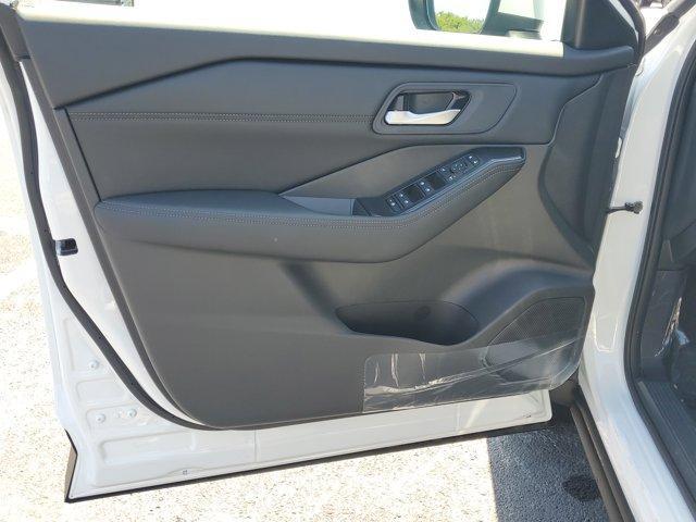 new 2025 Nissan Rogue car, priced at $31,686
