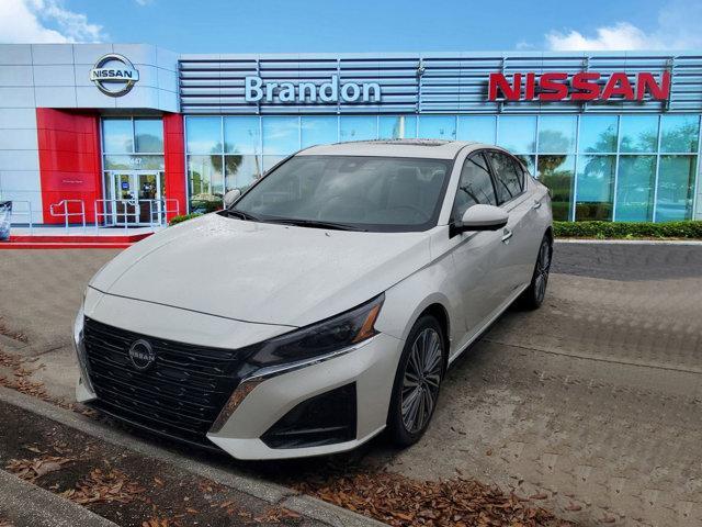 used 2023 Nissan Altima car, priced at $22,599