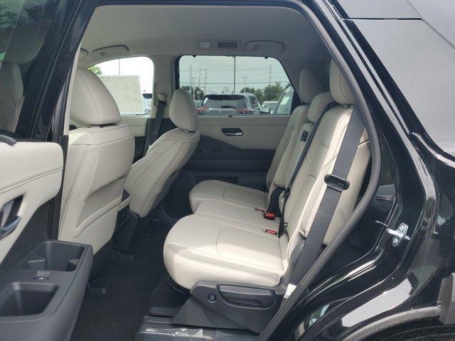 new 2025 Nissan Pathfinder car, priced at $42,895