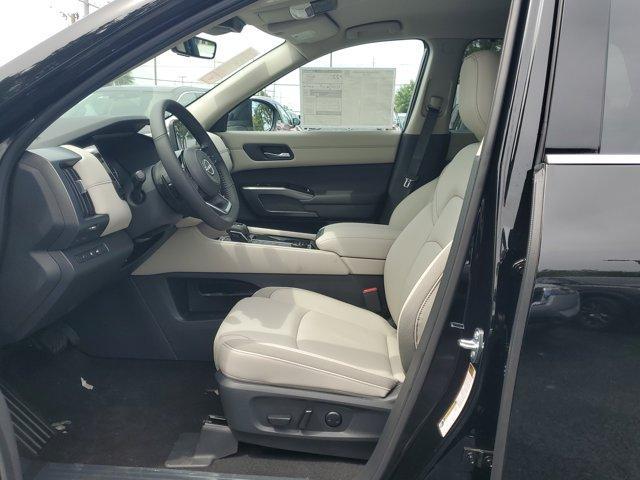 new 2025 Nissan Pathfinder car, priced at $42,895