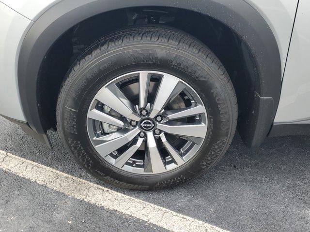 new 2025 Nissan Pathfinder car, priced at $43,217