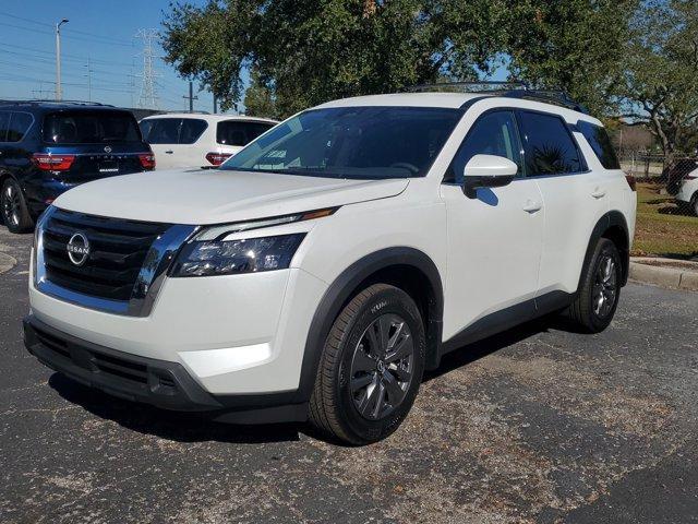 new 2025 Nissan Pathfinder car, priced at $39,985