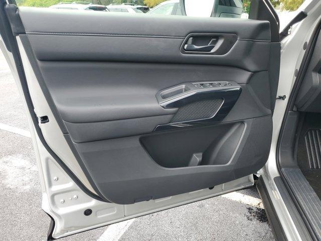 new 2025 Nissan Pathfinder car, priced at $35,100