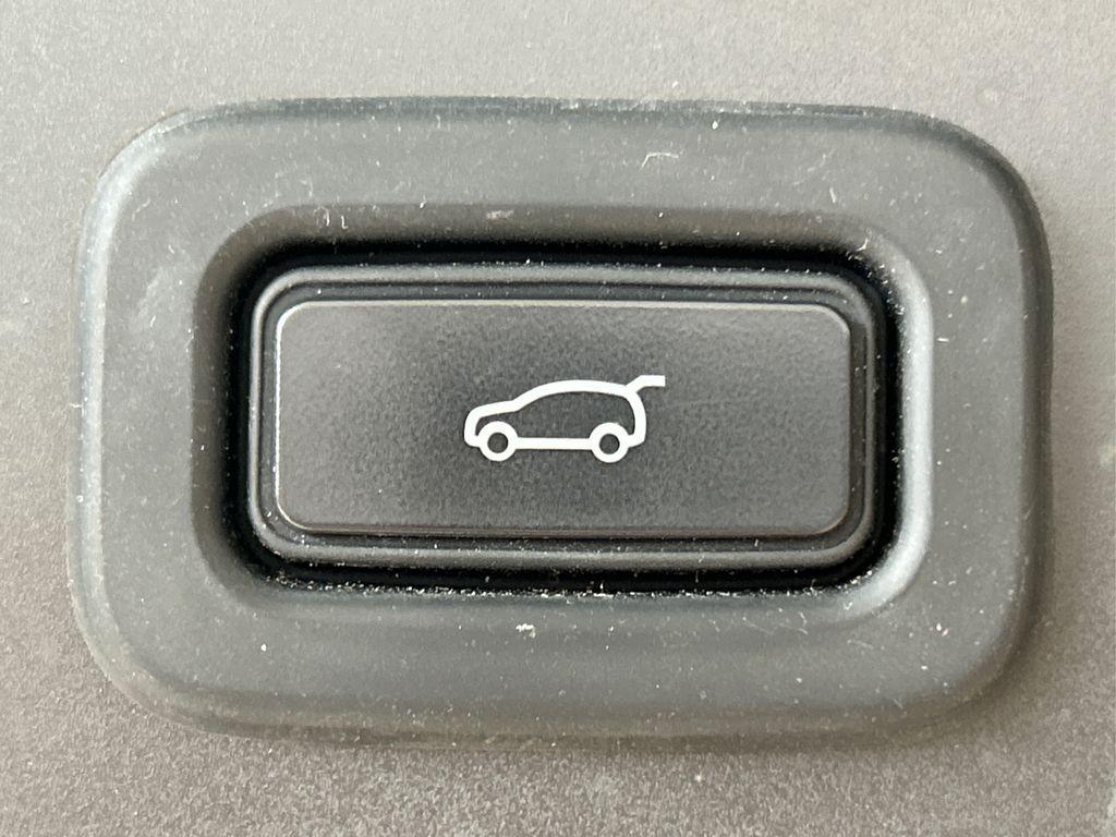 used 2020 Land Rover Range Rover Evoque car, priced at $27,388