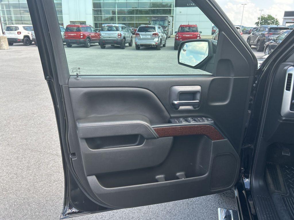 used 2018 GMC Sierra 1500 car, priced at $28,000